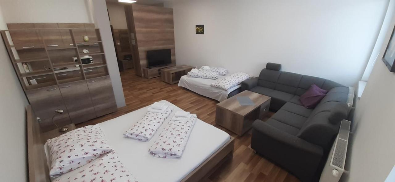 Apartments Modom Liptovsky Mikulas Bagian luar foto