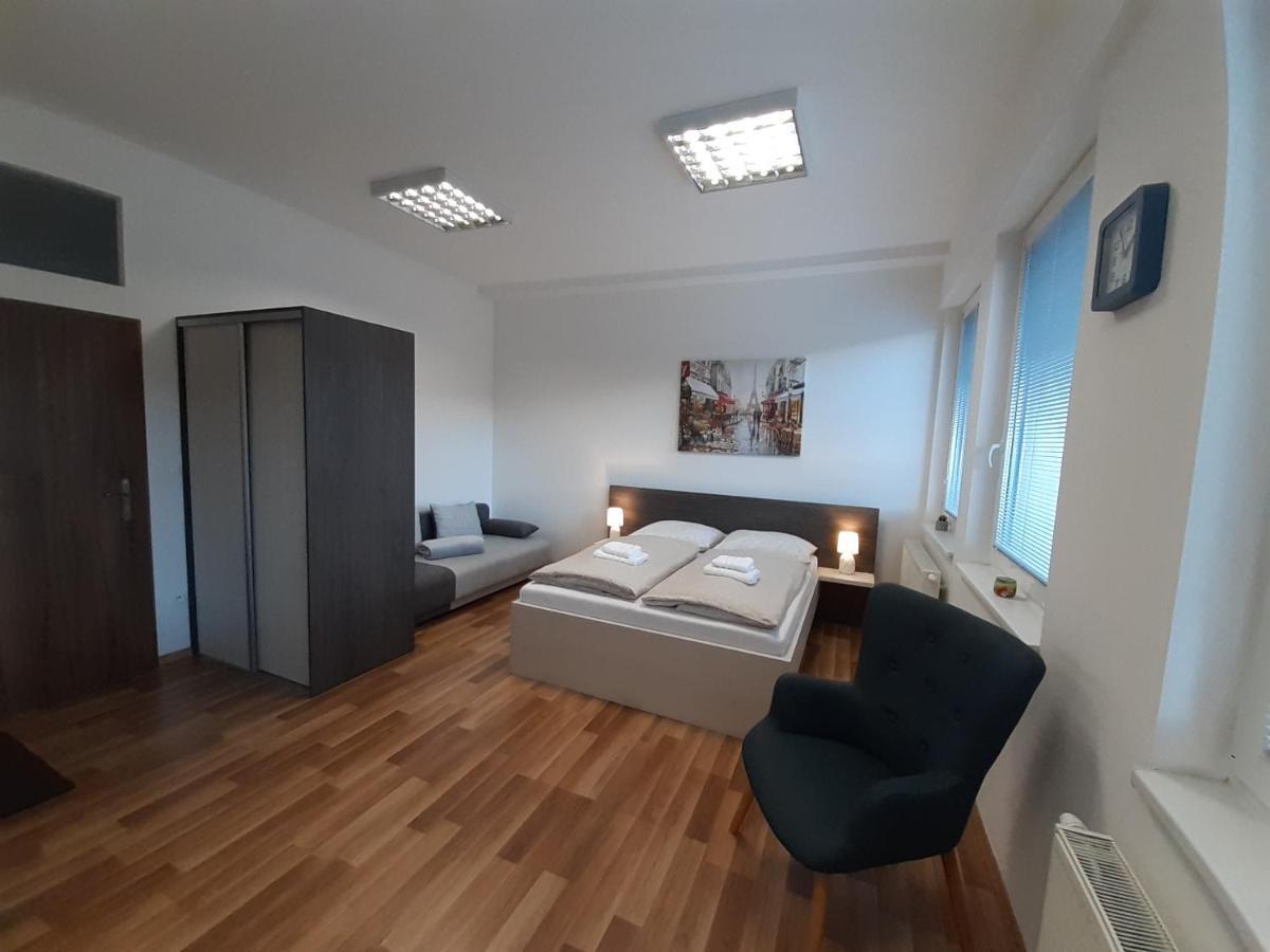 Apartments Modom Liptovsky Mikulas Bagian luar foto